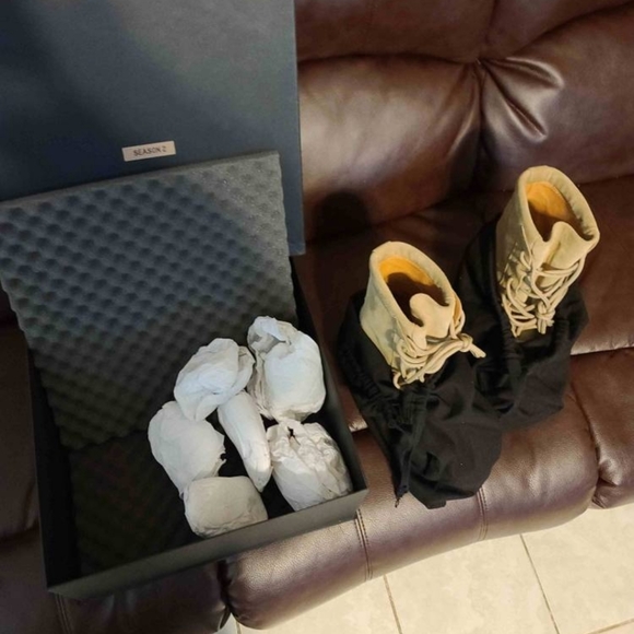 Yeezy Season 2 Crepe Boot - Picture 8 of 10